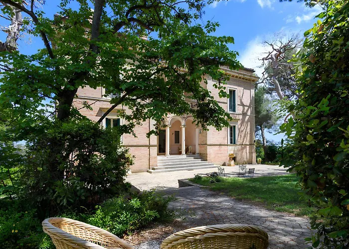 Villa Santa Maria al Poggio Porto San Giorgio